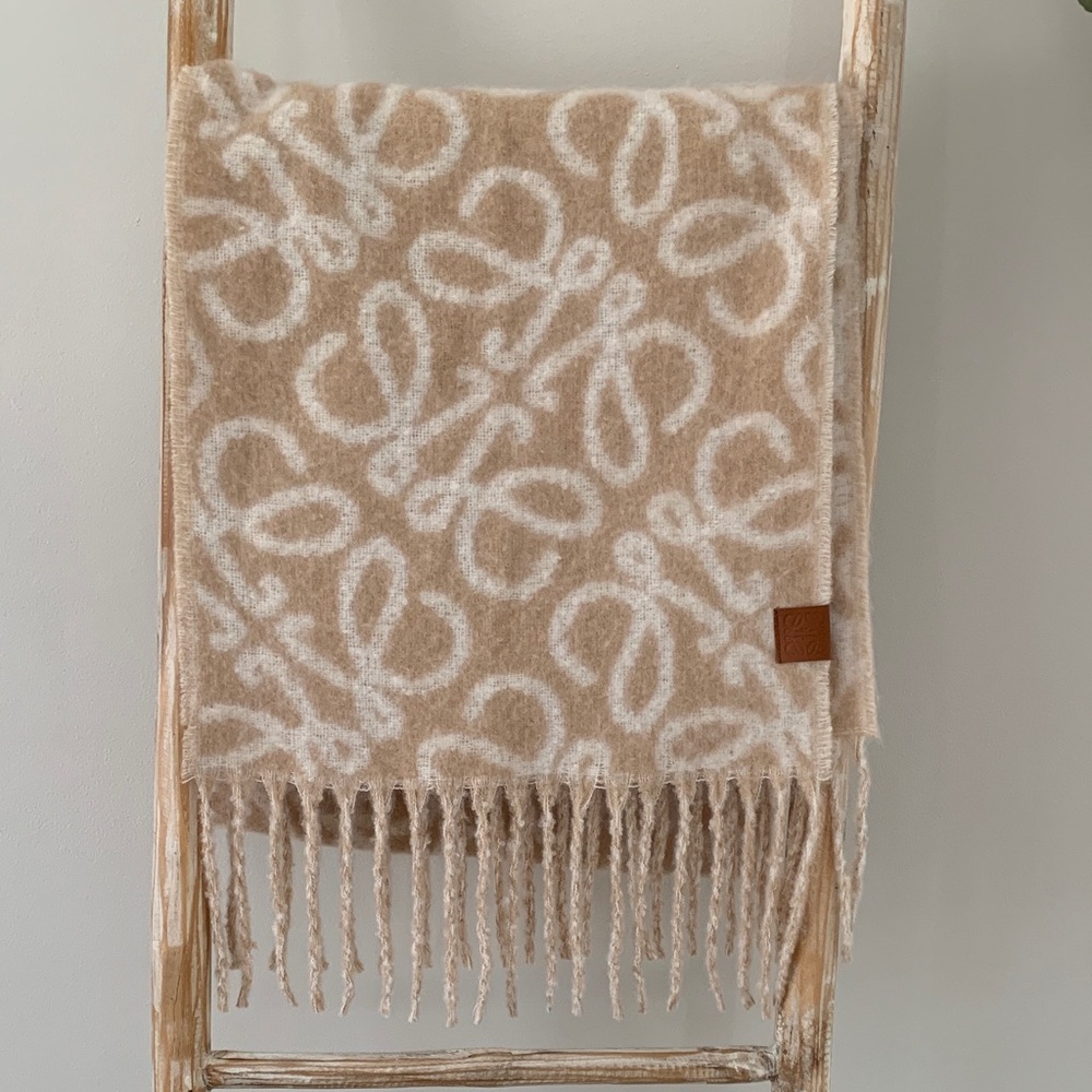 LOEWE anagram scarf